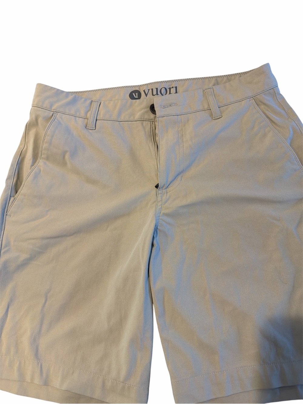 Vuori Men's Performance Shorts in Khaki
